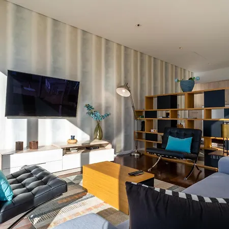 Carlota By Madeira * Caniço