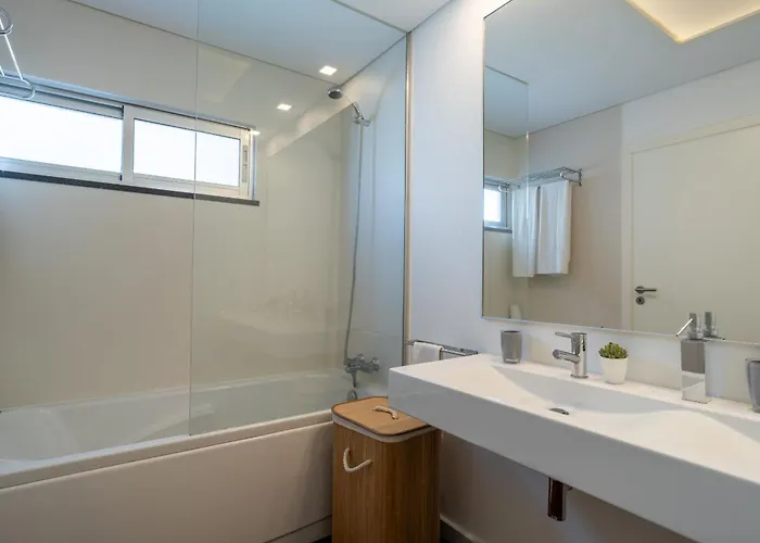 Carlota By Madeira Willa *