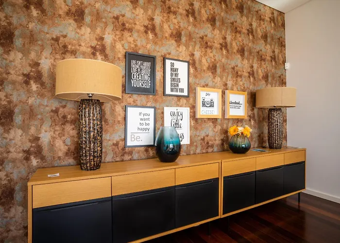 Carlota By Madeira Caniço