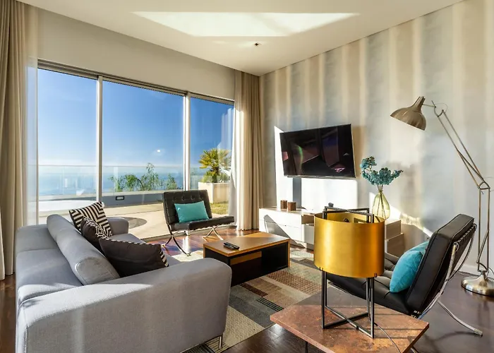 Carlota By Madeira Willa Caniço