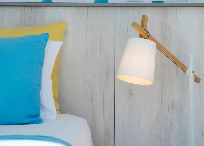 Carlota By Madeira Willa Caniço